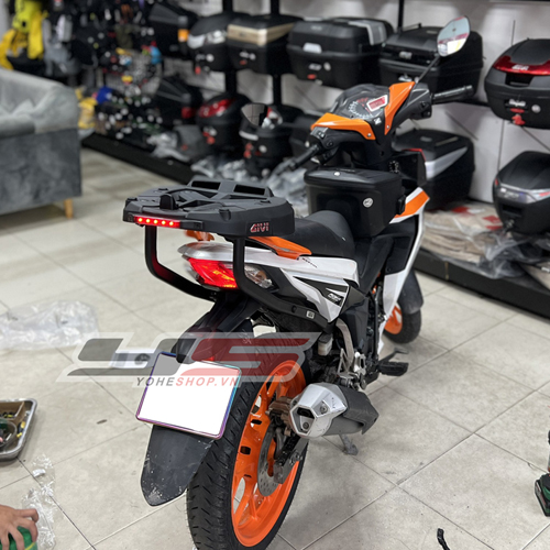 baga hrx Givi gắn cho Winner V1